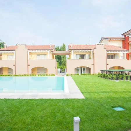 Peschiera Terrace * Peschiera del Garda